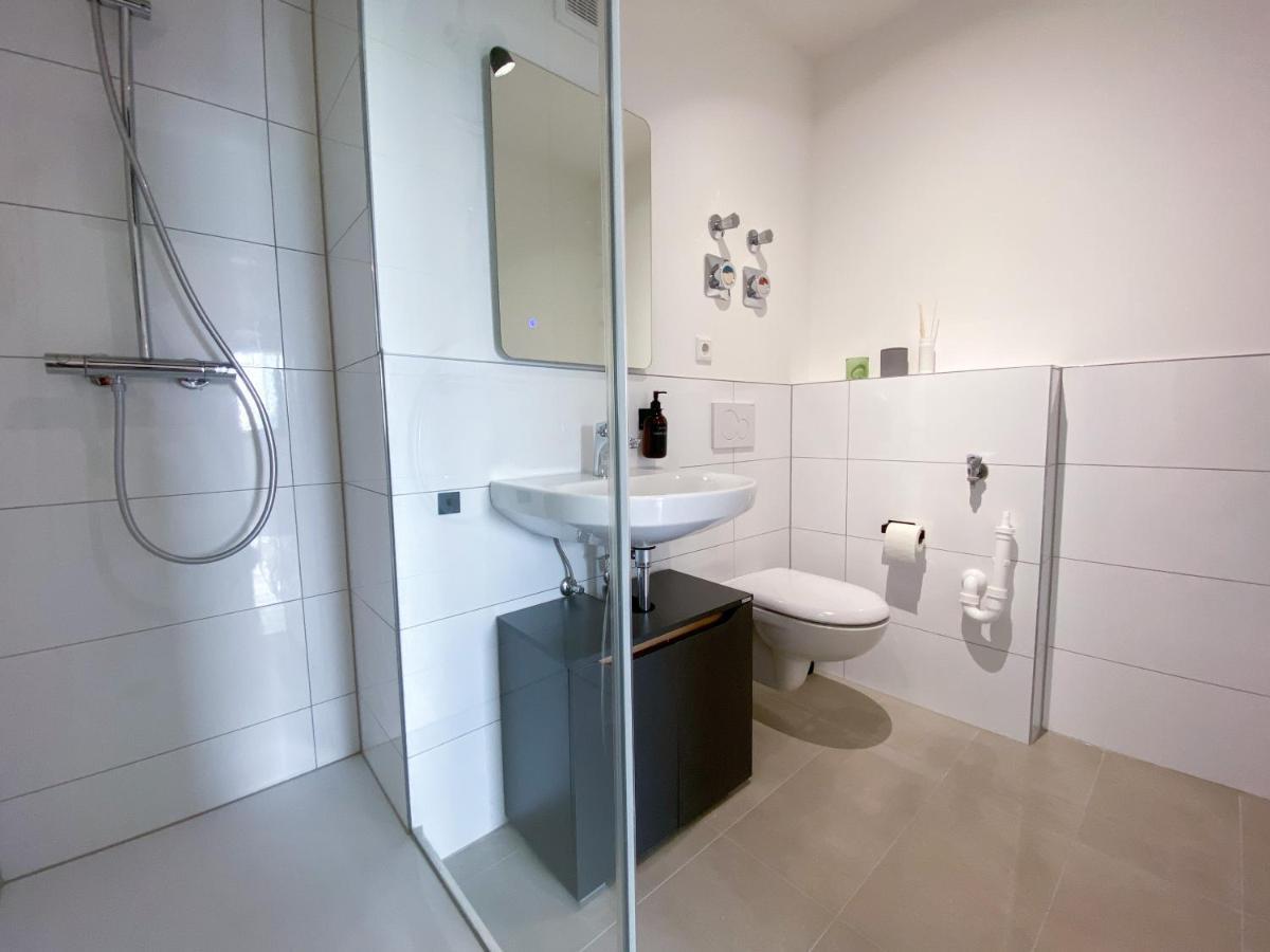 Schoene Wohnung Mit Rheinblick/Duesseldorf/Neuss/Messe Exteriér fotografie